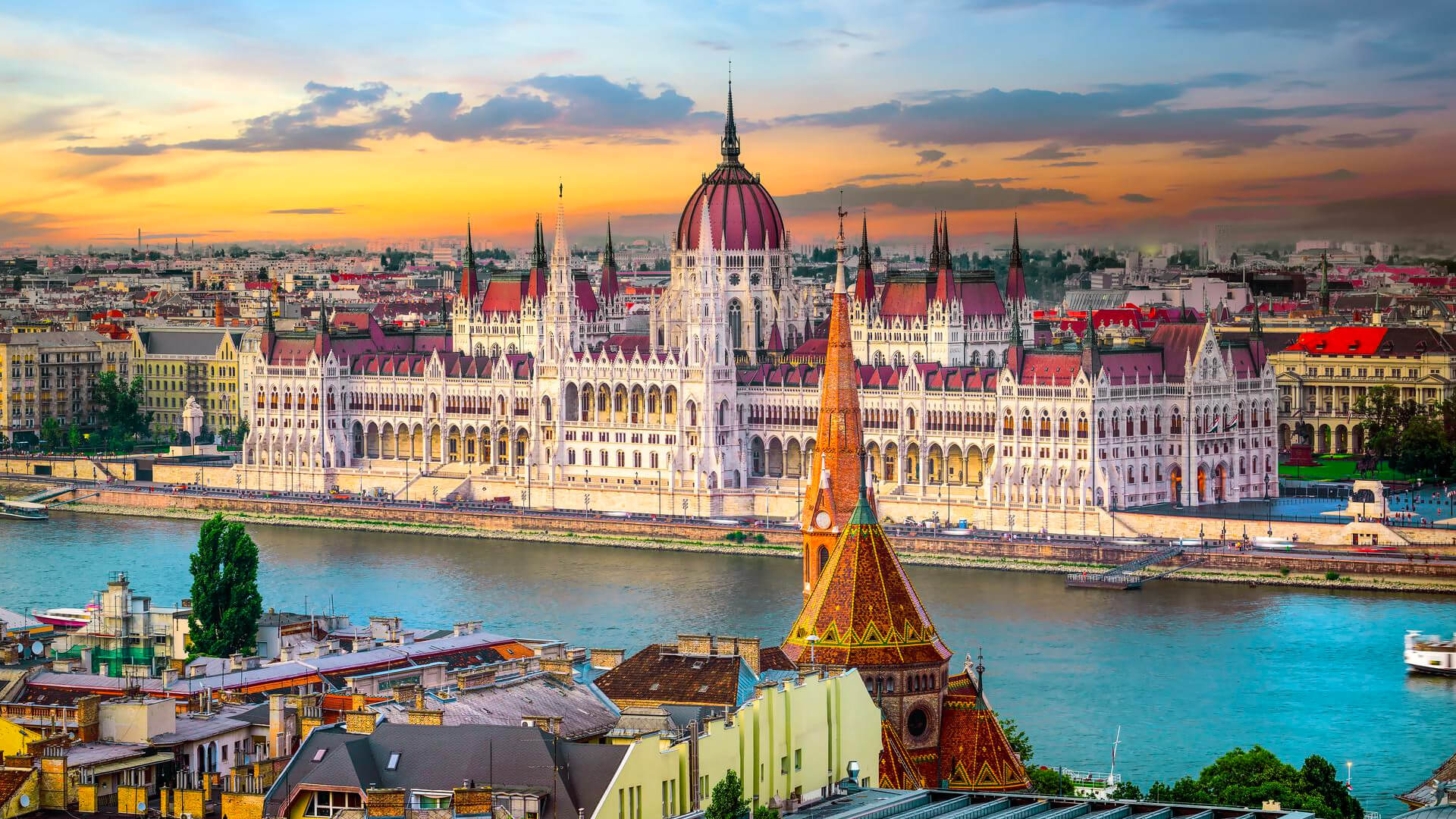 Vsynergize helps travel aggregator startup establish network across Europe with contact database